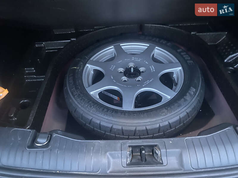 Позашляховик / Кросовер Ford Escape 2022 в Івано-Франківську