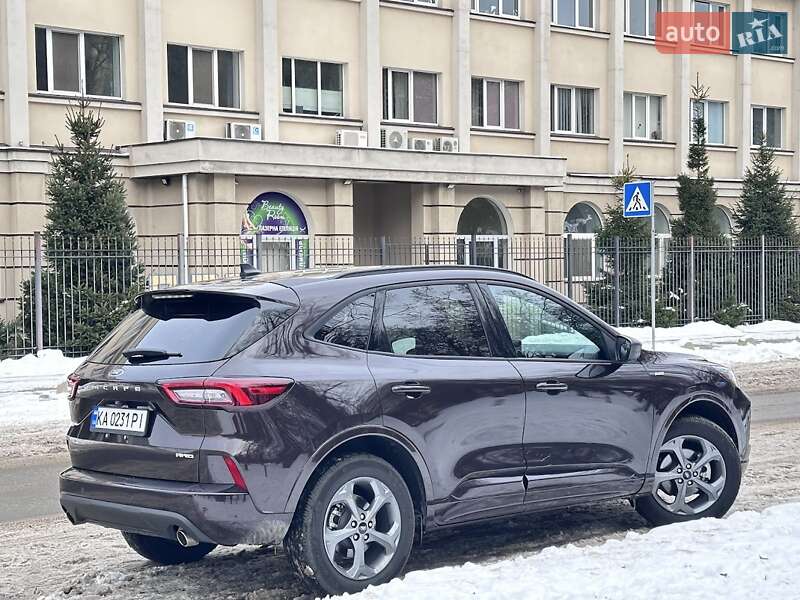 Внедорожник / Кроссовер Ford Escape 2023 в Киеве