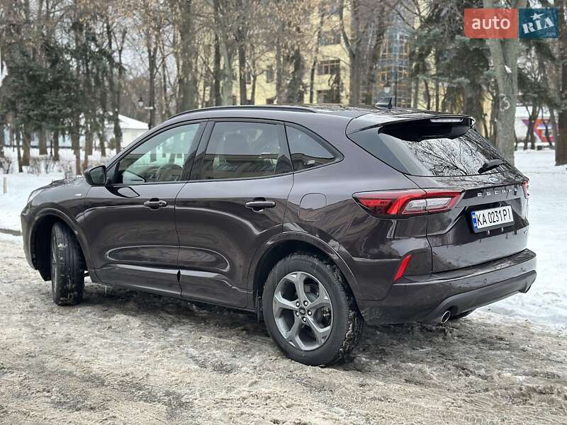 Внедорожник / Кроссовер Ford Escape 2023 в Киеве