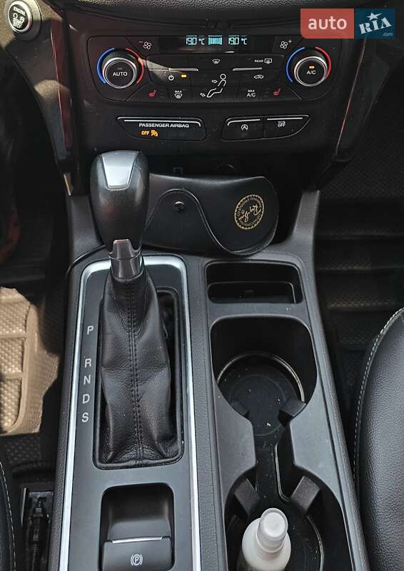 Внедорожник / Кроссовер Ford Escape 2016 в Киеве