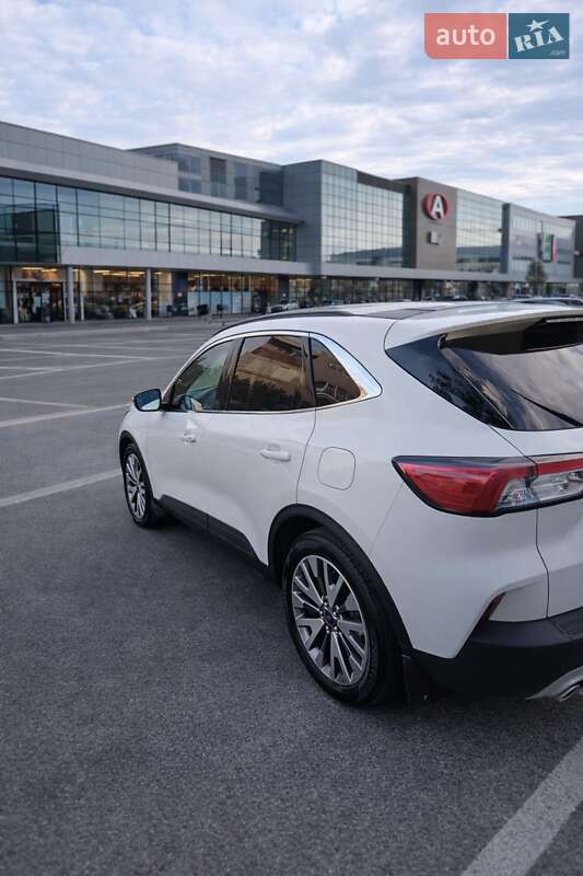 Внедорожник / Кроссовер Ford Escape 2022 в Городенке