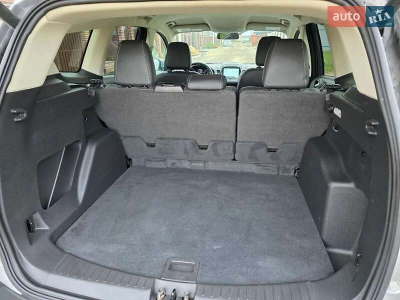 Внедорожник / Кроссовер Ford Escape 2017 в Одессе