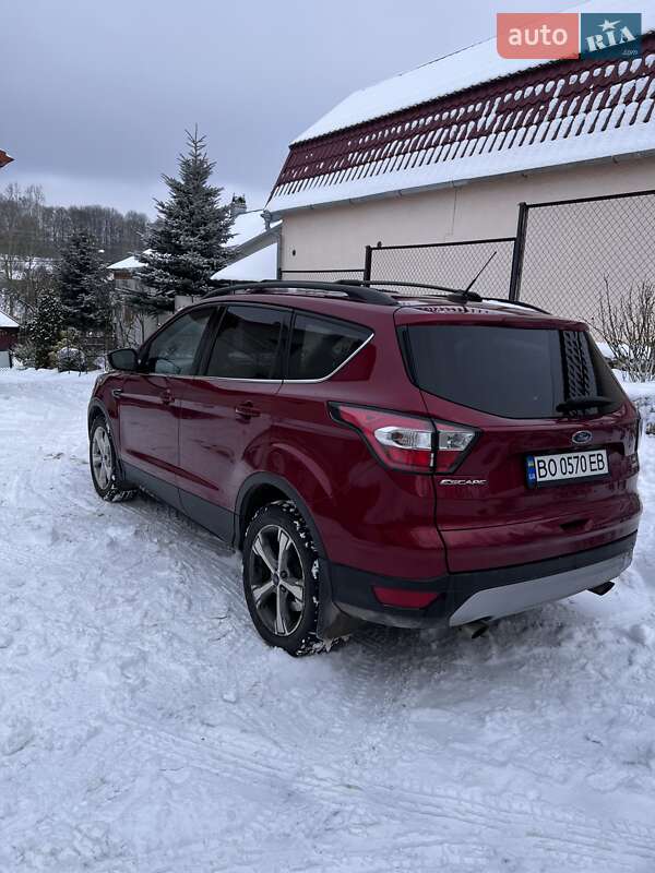 Внедорожник / Кроссовер Ford Escape 2017 в Тернополе