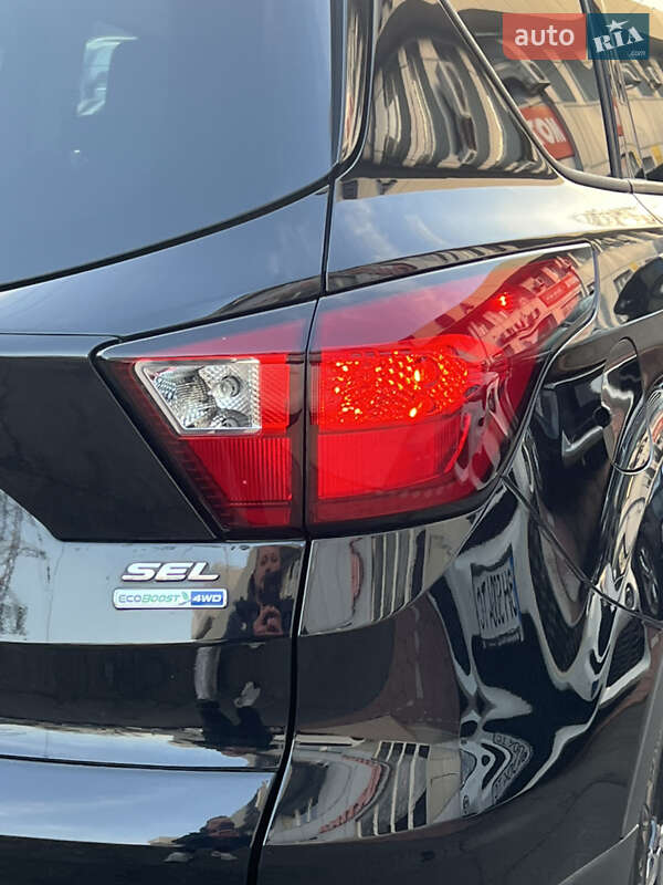 Внедорожник / Кроссовер Ford Escape 2018 в Одессе