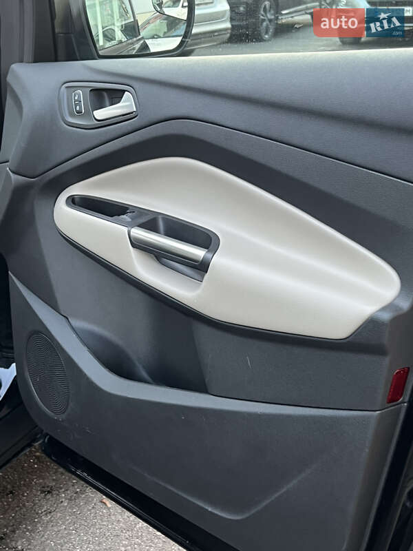 Внедорожник / Кроссовер Ford Escape 2018 в Одессе