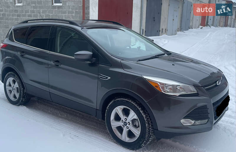 Внедорожник / Кроссовер Ford Escape 2015 в Тернополе