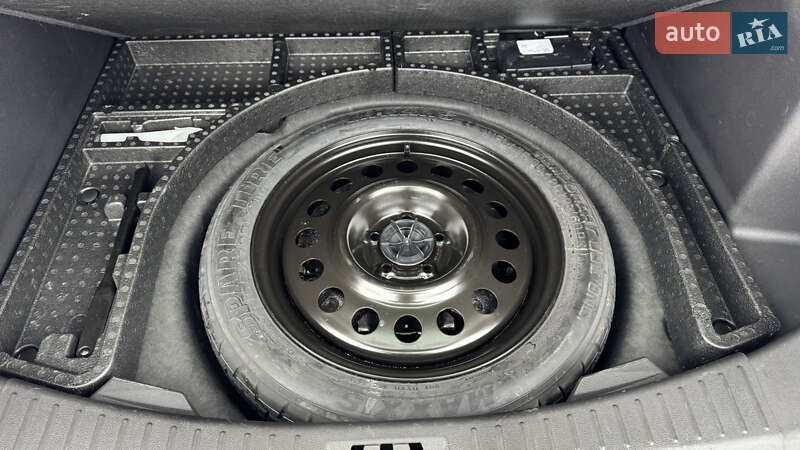 Позашляховик / Кросовер Ford Escape 2017 в Дубні