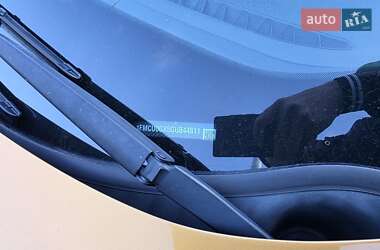 Внедорожник / Кроссовер Ford Escape 2015 в Долине