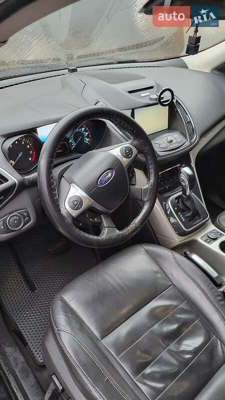 Внедорожник / Кроссовер Ford Escape 2013 в Лубнах