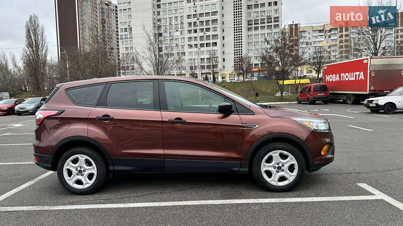Внедорожник / Кроссовер Ford Escape 2018 в Киеве фото 4 Внедорожник / Кроссовер Ford Escape 2018 в Киеве