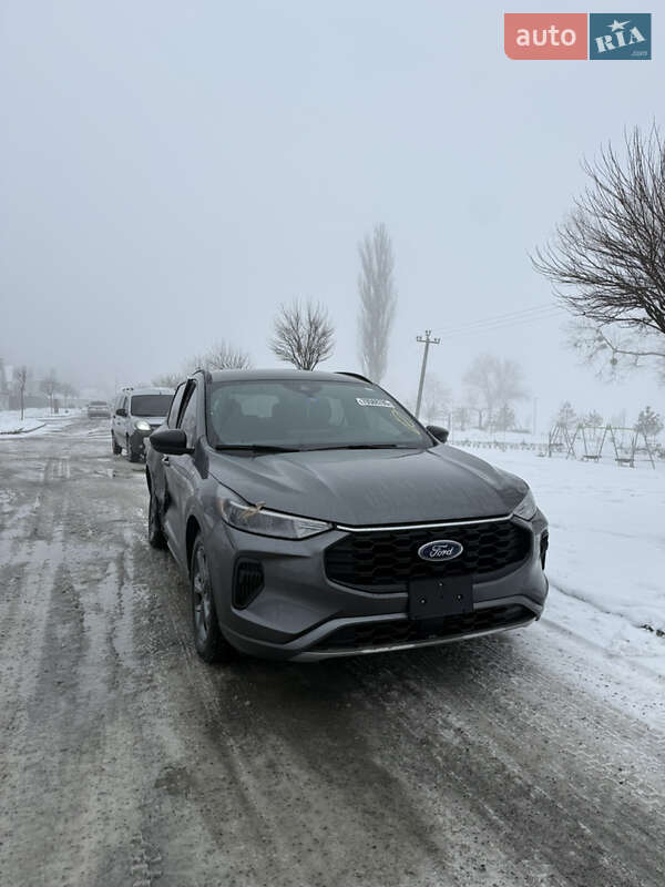 Внедорожник / Кроссовер Ford Escape 2023 в Умани