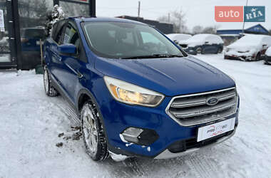 Внедорожник / Кроссовер Ford Escape 2017 в Львове