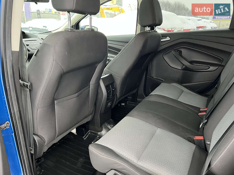 Позашляховик / Кросовер Ford Escape 2017 в Львові