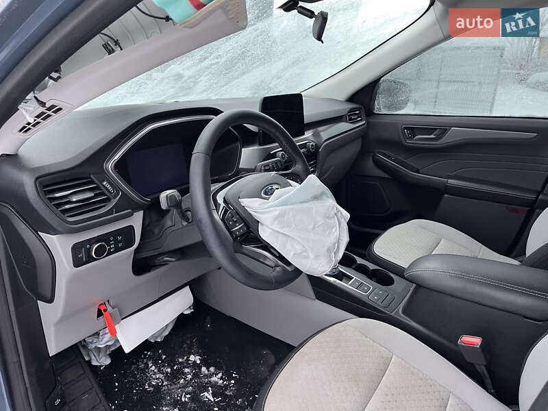 Внедорожник / Кроссовер Ford Escape 2023 в Львове