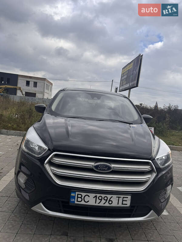 Внедорожник / Кроссовер Ford Escape 2019 в Львове