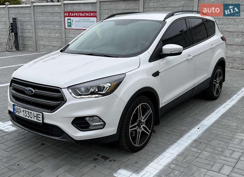 Внедорожник / Кроссовер Ford Escape 2019 в Запорожье