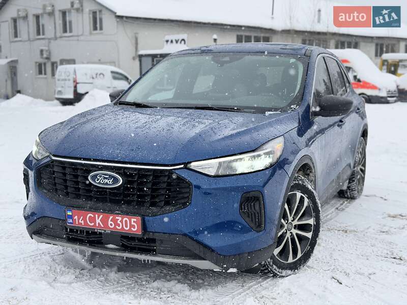 Внедорожник / Кроссовер Ford Escape 2023 в Львове