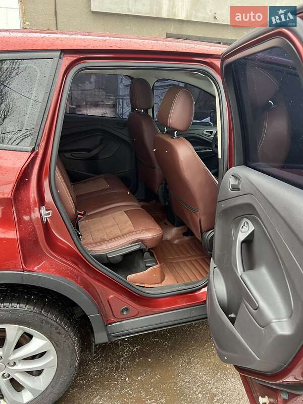 Позашляховик / Кросовер Ford Escape 2015 в Києві