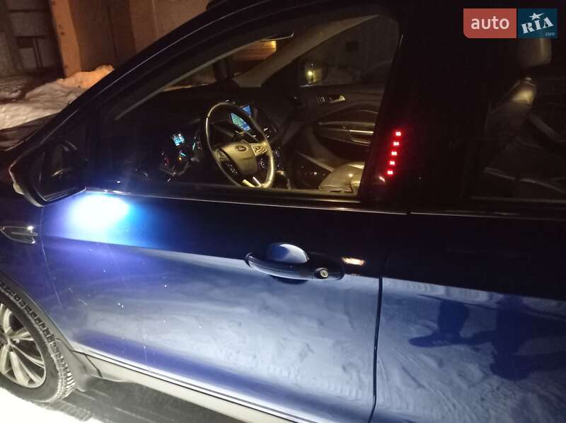 Позашляховик / Кросовер Ford Escape 2017 в Конотопі фото 28 Позашляховик / Кросовер Ford Escape 2017 в Конотопі