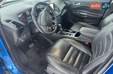 Внедорожник / Кроссовер Ford Escape 2017 в Конотопе