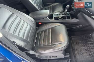 Внедорожник / Кроссовер Ford Escape 2017 в Конотопе