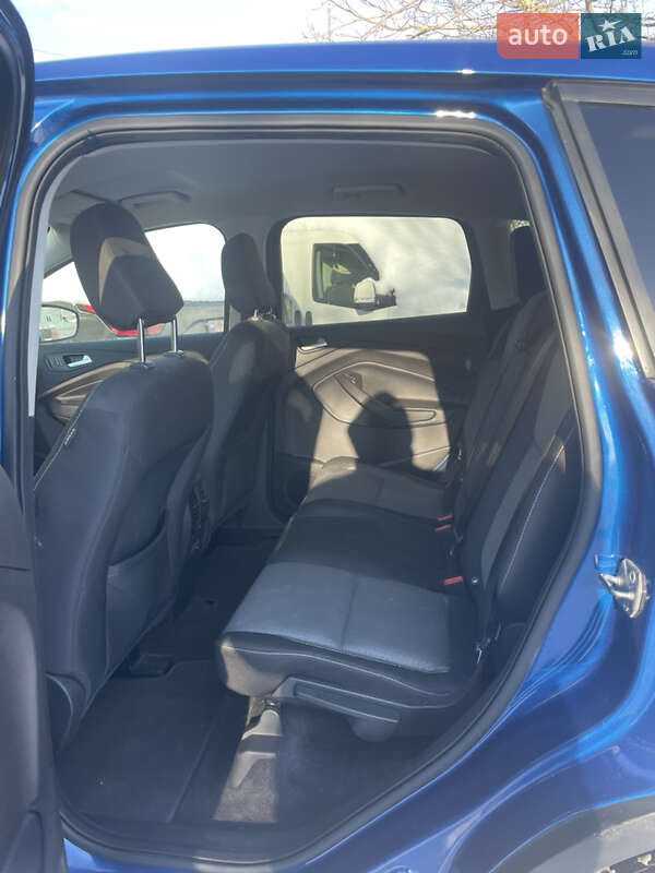 Внедорожник / Кроссовер Ford Escape 2018 в Ивано-Франковске