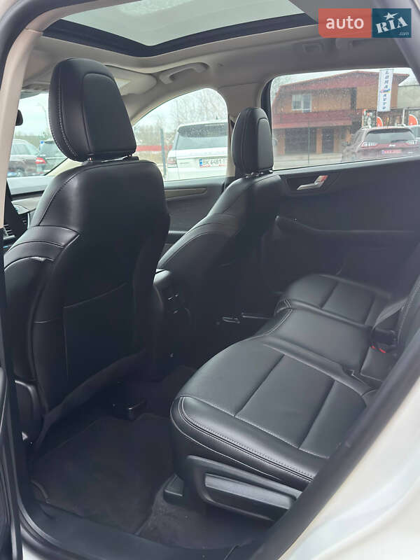 Внедорожник / Кроссовер Ford Escape 2020 в Нетешине