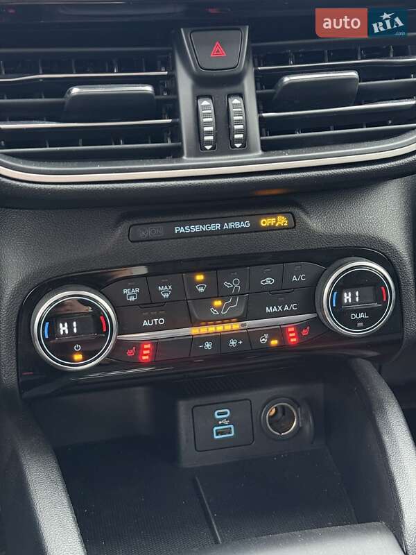 Позашляховик / Кросовер Ford Escape 2021 в Сумах