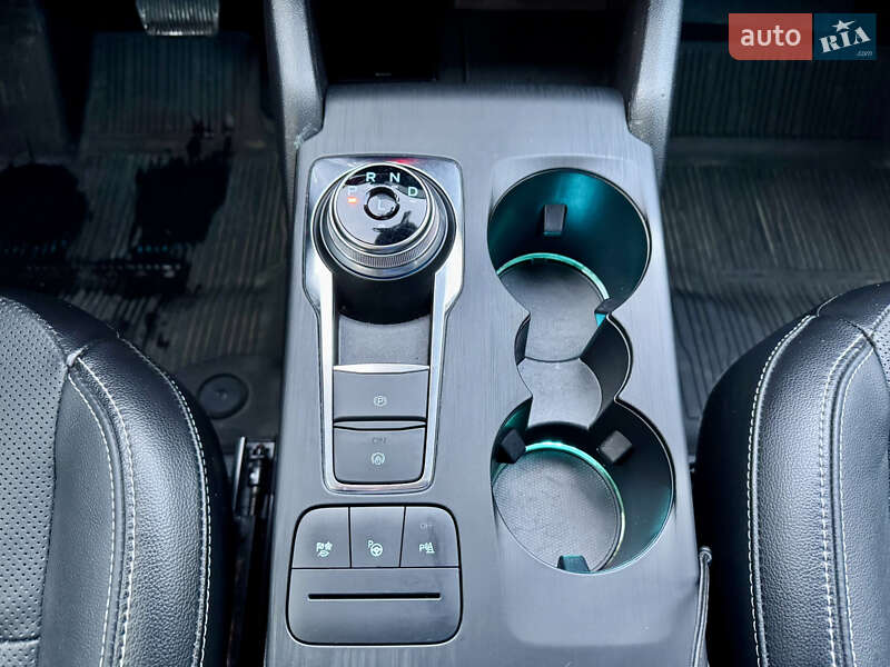 Внедорожник / Кроссовер Ford Escape 2019 в Киеве