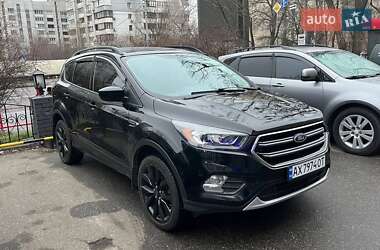 Внедорожник / Кроссовер Ford Escape 2018 в Киеве