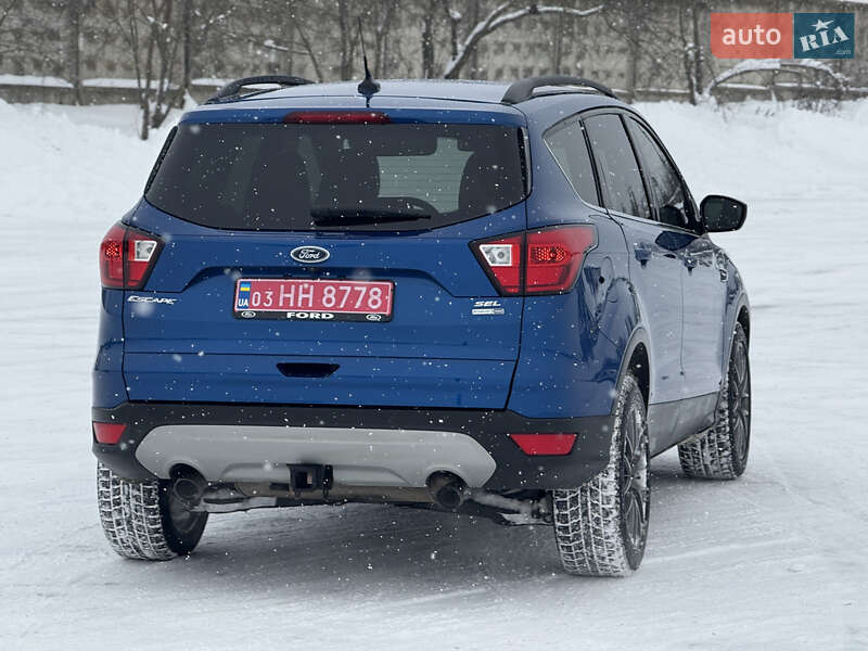 Позашляховик / Кросовер Ford Escape 2019 в Рівному