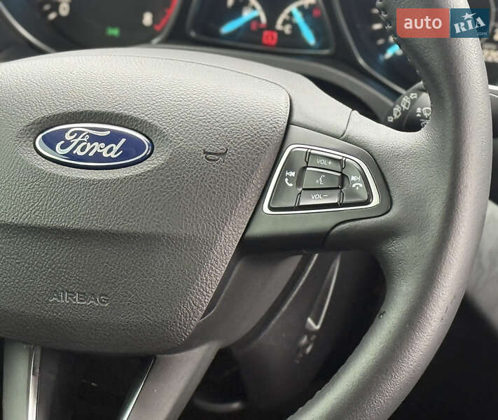 Позашляховик / Кросовер Ford Escape 2019 в Рівному