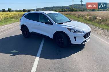 Внедорожник / Кроссовер Ford Escape 2019 в Золочеве