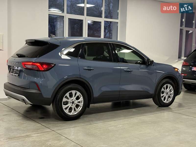 Внедорожник / Кроссовер Ford Escape 2024 в Полтаве