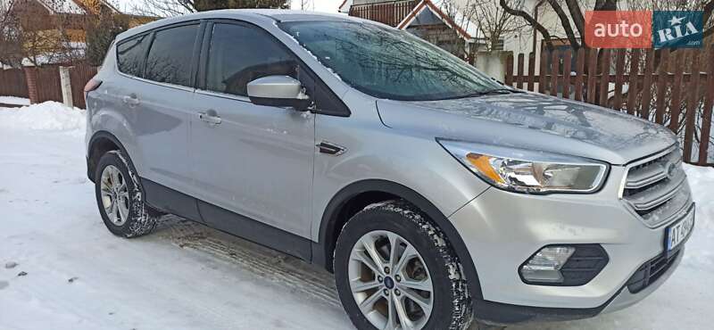 Внедорожник / Кроссовер Ford Escape 2019 в Ивано-Франковске