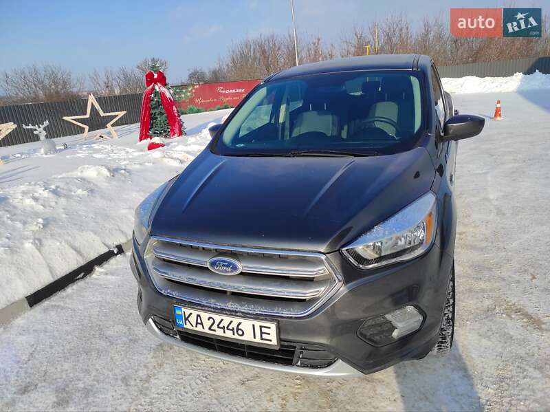 Внедорожник / Кроссовер Ford Escape 2017 в Бердичеве