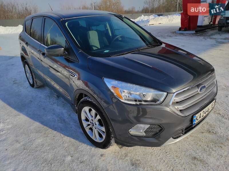 Внедорожник / Кроссовер Ford Escape 2017 в Бердичеве
