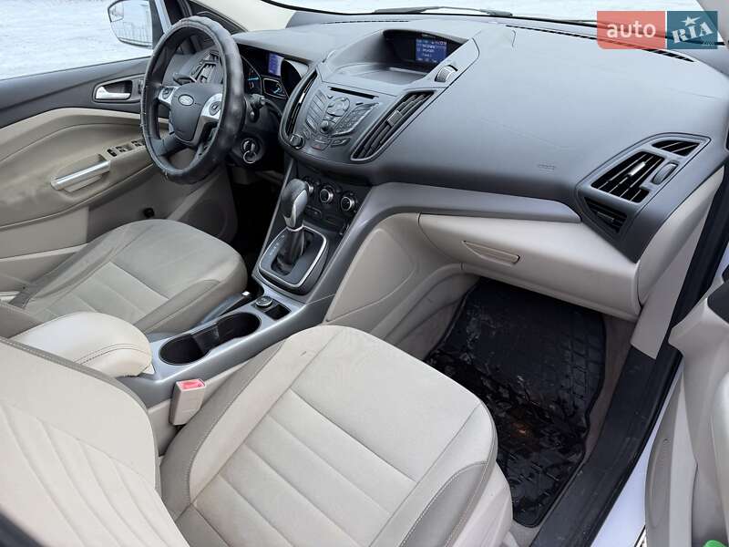 Внедорожник / Кроссовер Ford Escape 2012 в Каменском