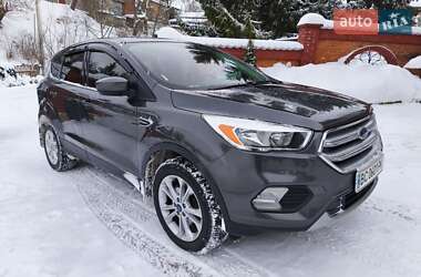 Внедорожник / Кроссовер Ford Escape 2017 в Львове