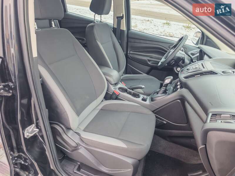 Внедорожник / Кроссовер Ford Escape 2014 в Сумах