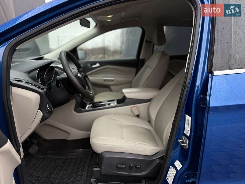 Внедорожник / Кроссовер Ford Escape 2018 в Львове