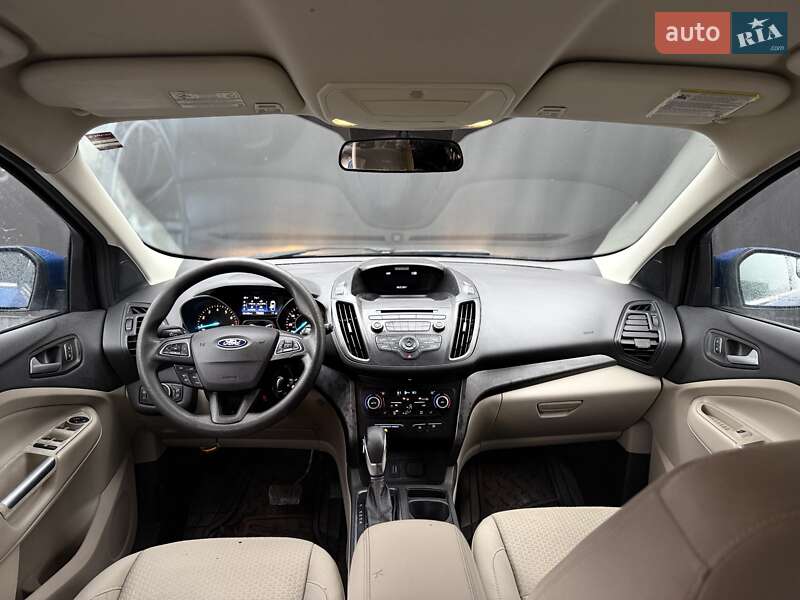 Внедорожник / Кроссовер Ford Escape 2018 в Львове