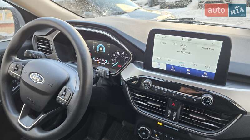 Внедорожник / Кроссовер Ford Escape 2019 в Киеве