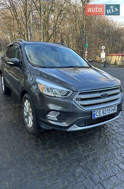 Позашляховик / Кросовер Ford Escape 2017 в Чернівцях