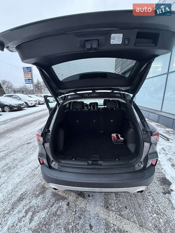 Позашляховик / Кросовер Ford Escape 2020 в Полтаві