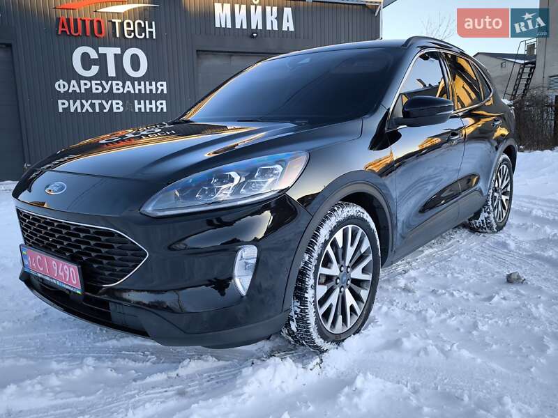 Позашляховик / Кросовер Ford Escape 2020 в Івано-Франківську