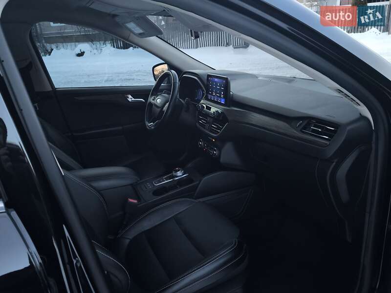 Позашляховик / Кросовер Ford Escape 2020 в Івано-Франківську