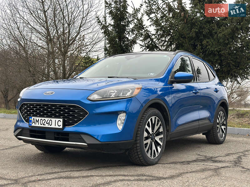 Внедорожник / Кроссовер Ford Escape 2020 в Житомире
