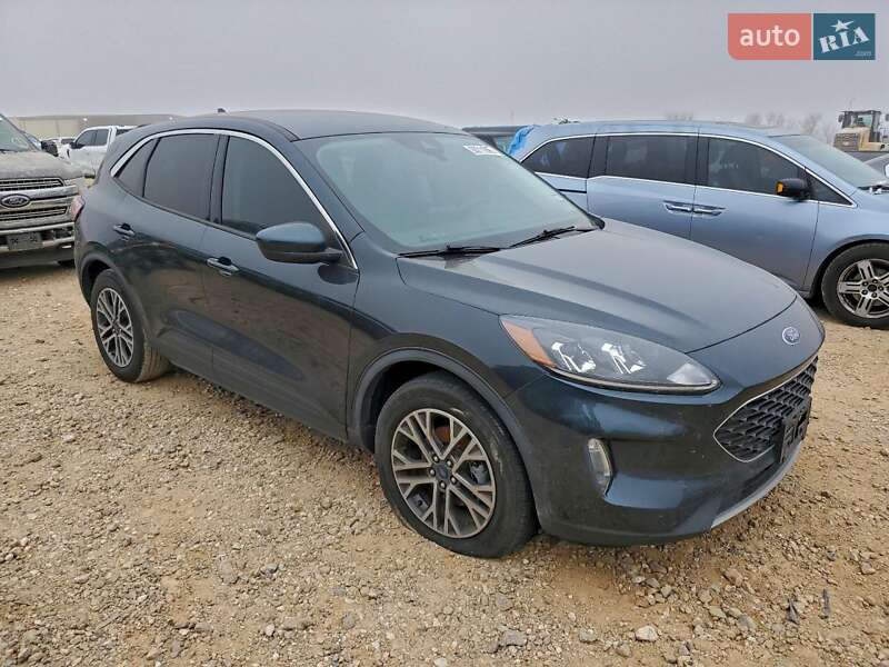 Внедорожник / Кроссовер Ford Escape 2021 в Киеве