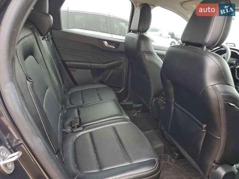 Внедорожник / Кроссовер Ford Escape 2021 в Киеве